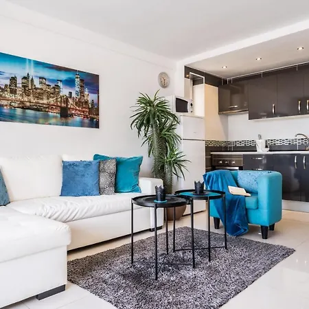 In Vina Del Mar - Playa De Americas