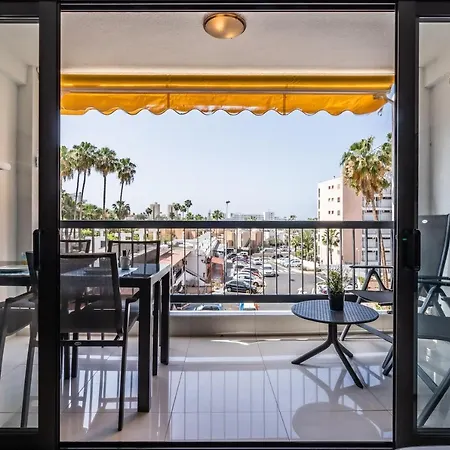 In Vina Del Mar - Playa De Americas *